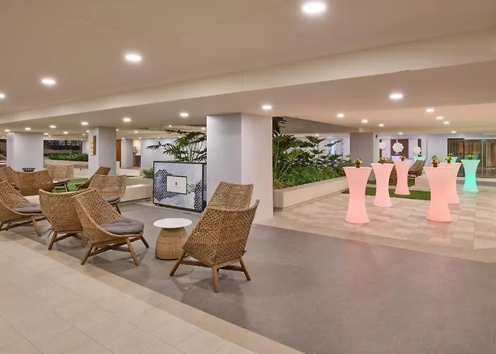 Grand Westside 5* Манила